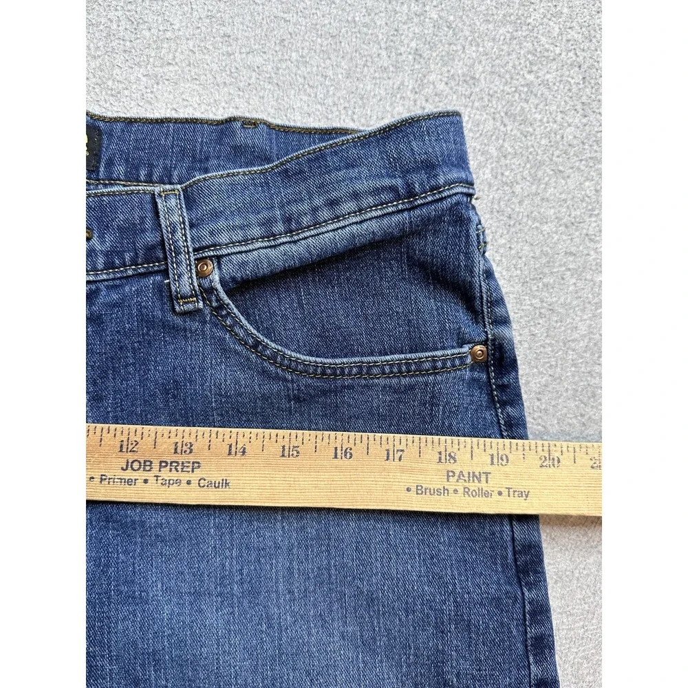 Vintage Lee Regular Fit Straight Jeans Mens 34x30 Medium Wash Blue Denim Stretch